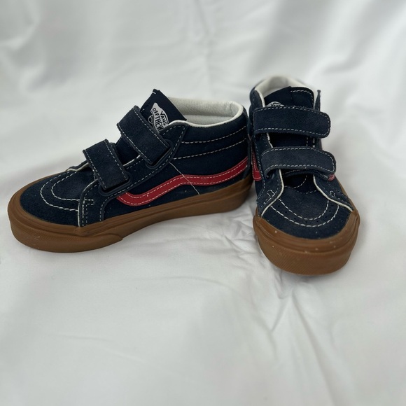 Vans Kids NEVER WORN Clean Navy and Red Sneakers - Picture 2 of 8